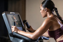 Load image into Gallery viewer, Life Fitness Club Series + (Plus) Upright Lifecycle Bike w/ SE3 Console (DEMO) (š„BLACK FRIDAY SALE)