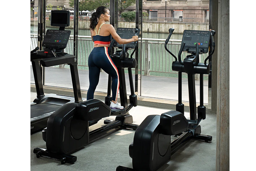 Life fitness deals club series elliptical