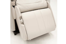 Load image into Gallery viewer, Synca Kagra Premium 4D Heated Zero Gravity Massage Chair
