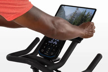 Load image into Gallery viewer, Horizon 7.0 IC Indoor Cycle