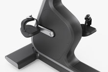 Load image into Gallery viewer, Matrix Onyx Recumbent Cycle
