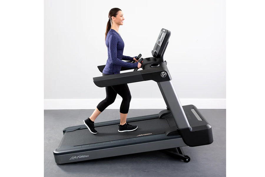 Life Fitness Club Series + (Plus) Treadmill (💥MEMORIAL SALE)