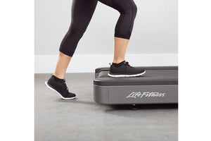 Life Fitness Club Series + (Plus) Treadmill