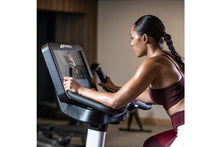 Load image into Gallery viewer, Life Fitness Club Series + (Plus) Upright Lifecycle Bike
