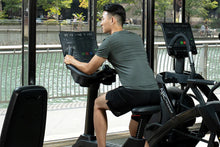 Load image into Gallery viewer, Life Fitness Club Series + (Plus) Upright Lifecycle Bike w/ Discover SE3 Console (DEMO) (💥MEMORIAL SALE)
