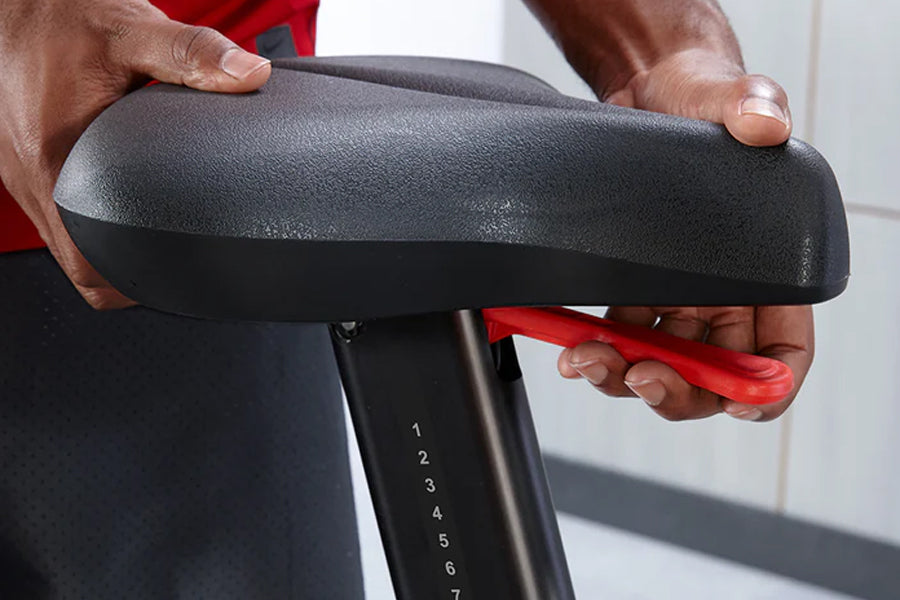 Life Fitness Club Series + (Plus) Upright Lifecycle Bike (🏃MEMORIAL SPECIAL)