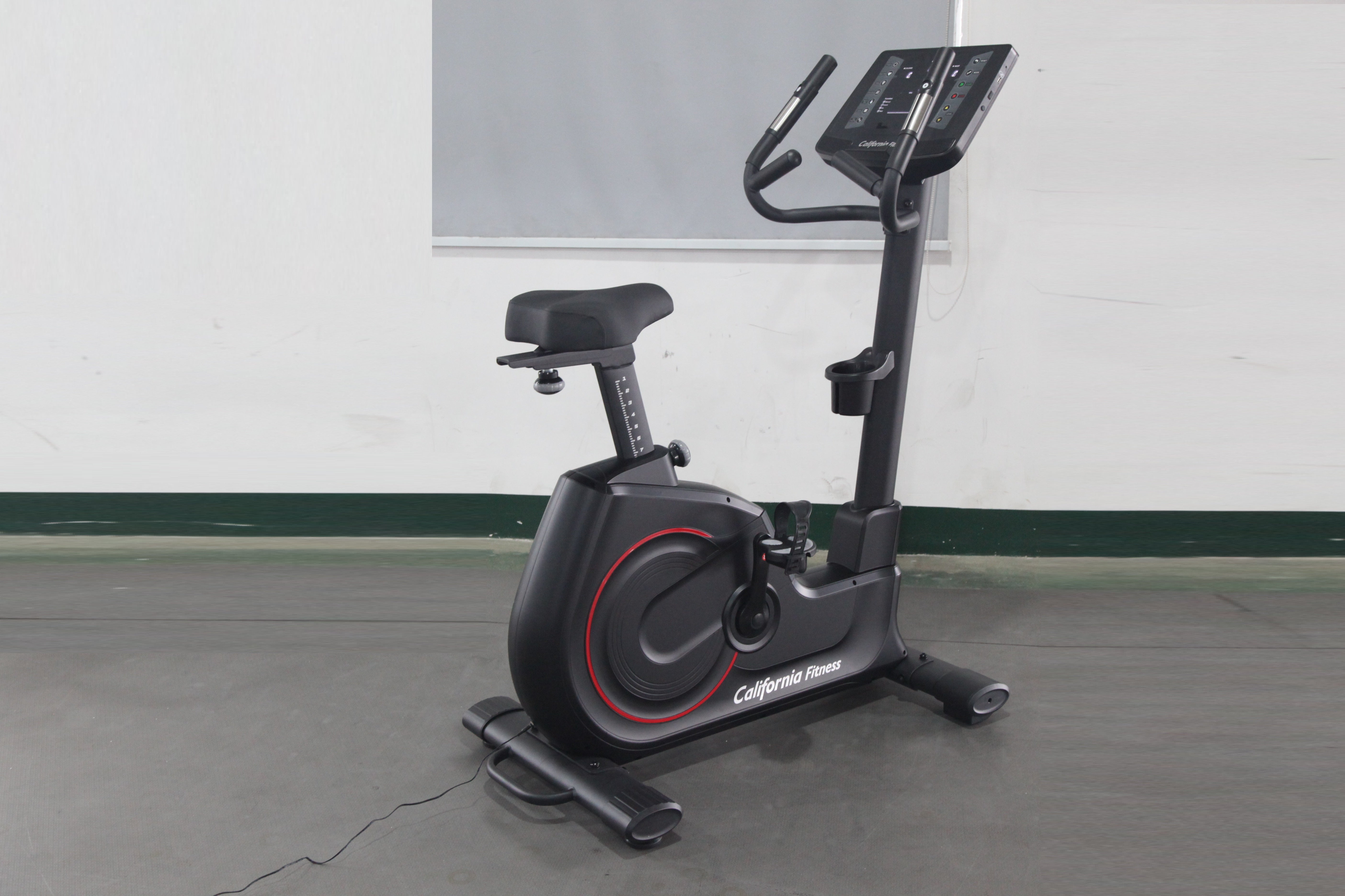 California Fitness U8 Upright Exercise Bike (🧨JULY 4th SALE
