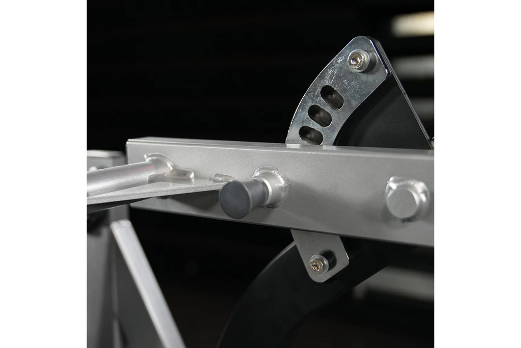 Hammer Strength Assisted Nordic Ham
