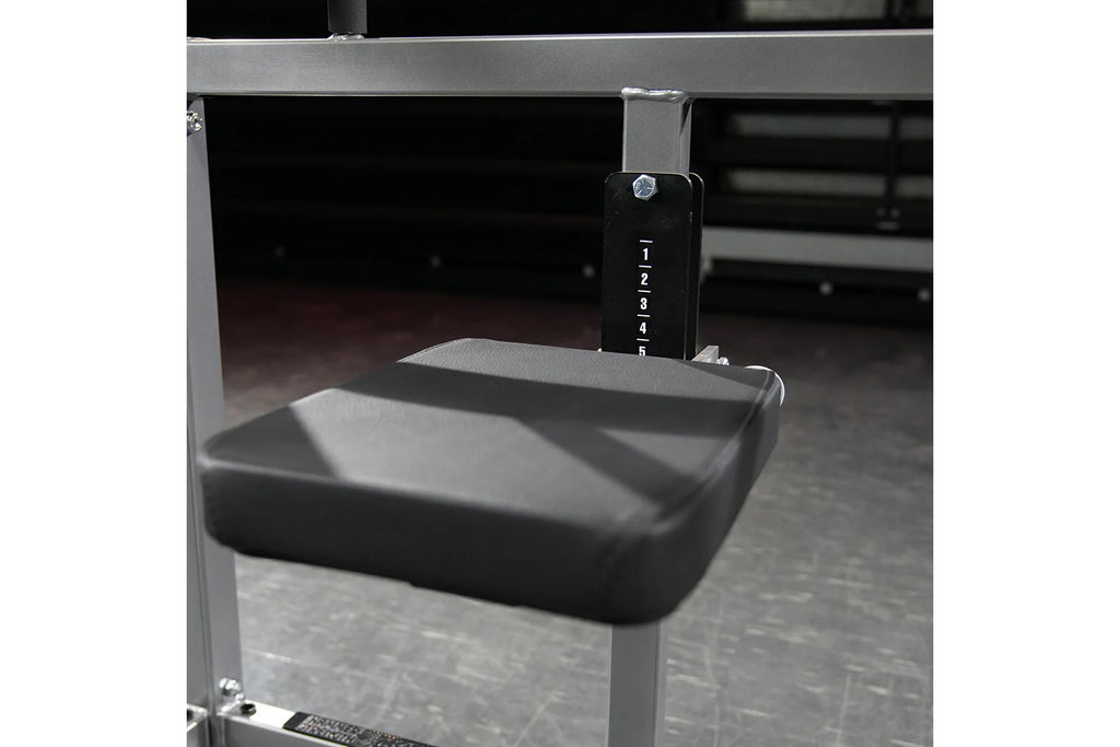 Hammer Strength Plate-Loaded 4 Way Neck