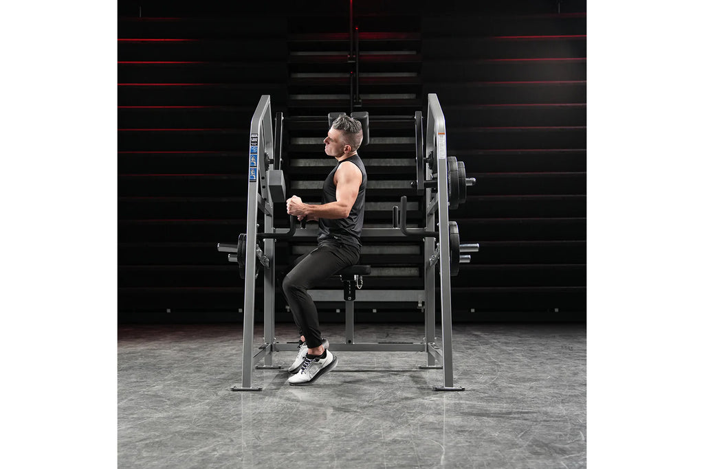 Hammer Strength Plate-Loaded 4 Way Neck