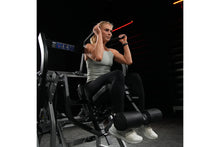 Load image into Gallery viewer, Hammer Strength Plate-Loaded Abdominal Oblique Crunch
