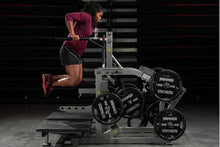 Load image into Gallery viewer, Hammer Strength Plate-Loaded Belt Squat Machine
