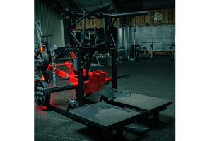 Hammer Strength Plate-Loaded Belt Squat Machine