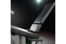 Load image into Gallery viewer, Hammer Strength Plate-Loaded Iso-Lateral Leg Extension
