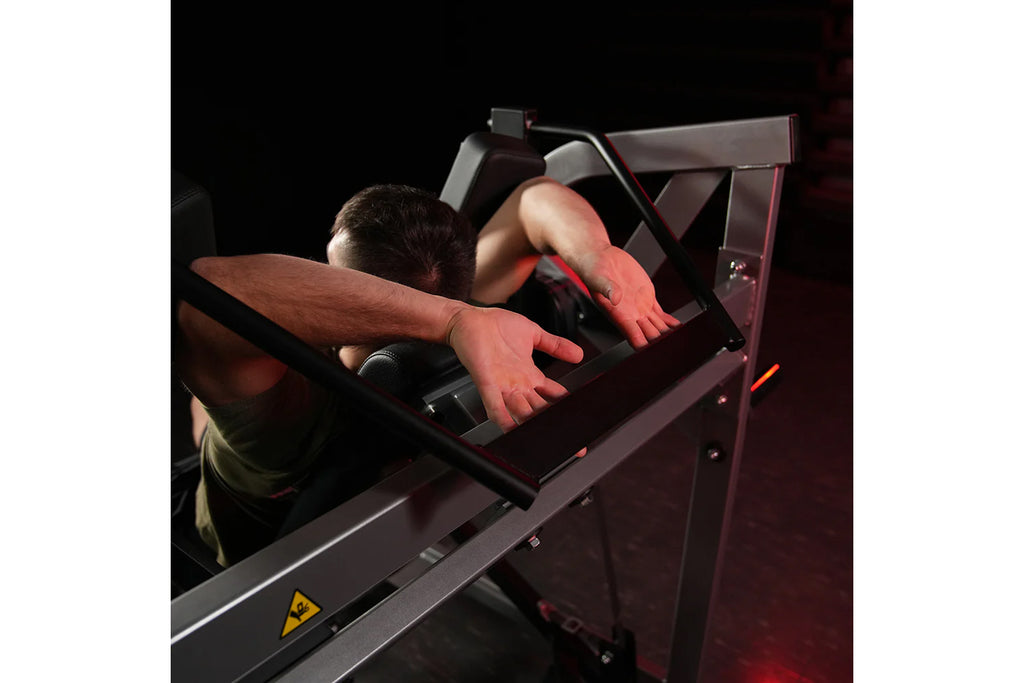 Hammer Strength Plate-Loaded Pullover