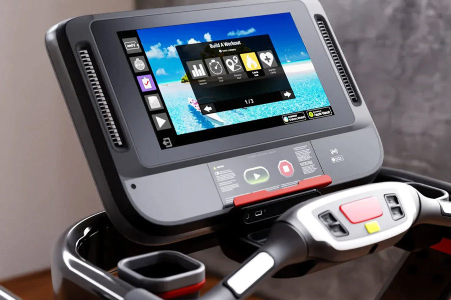 Star Trac 10 Series FreeRunner Treadmill (🍂 FALL CLEARANCE SALE)